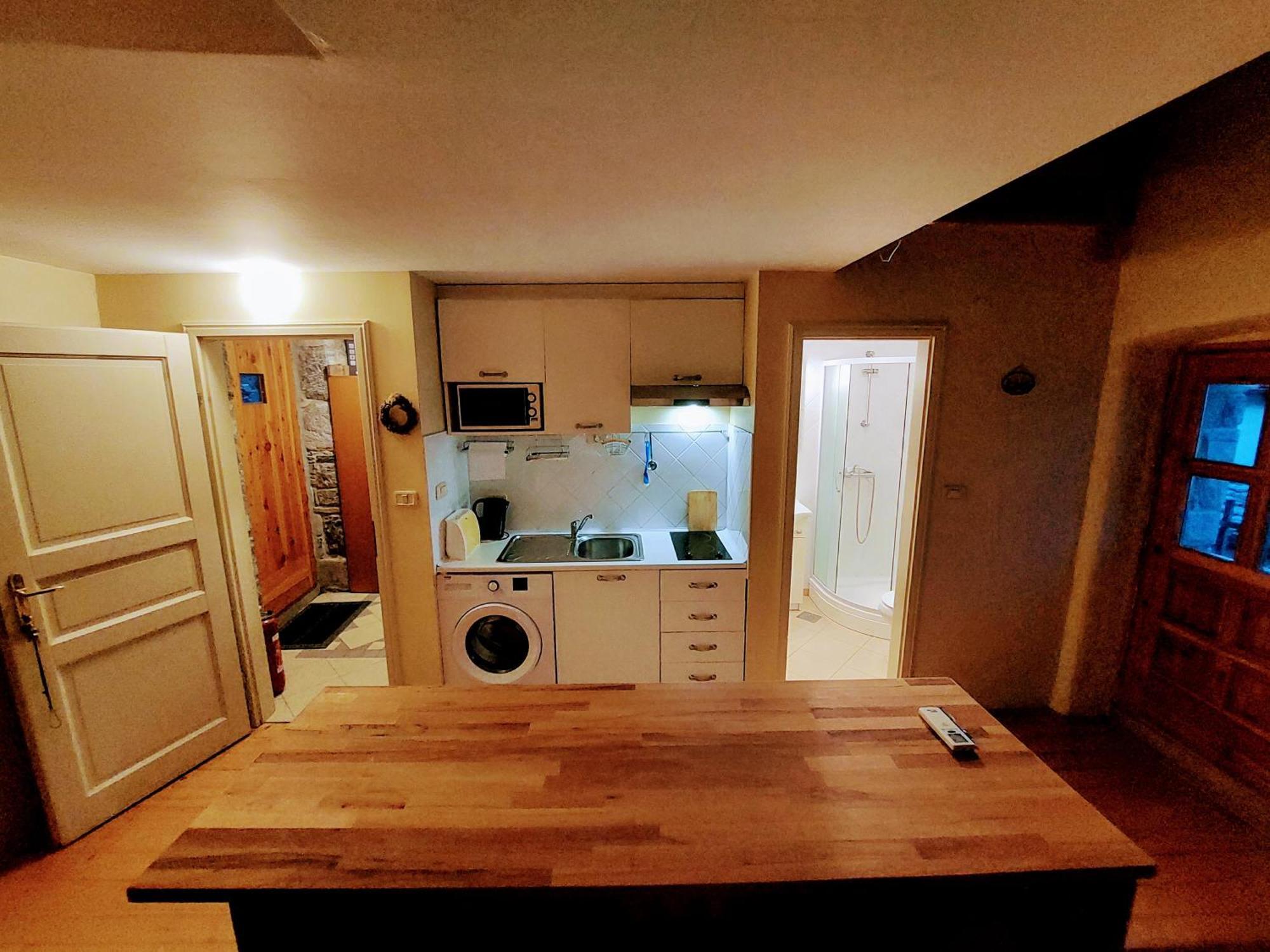 Apartment Valetovi Stanjel Ruang foto