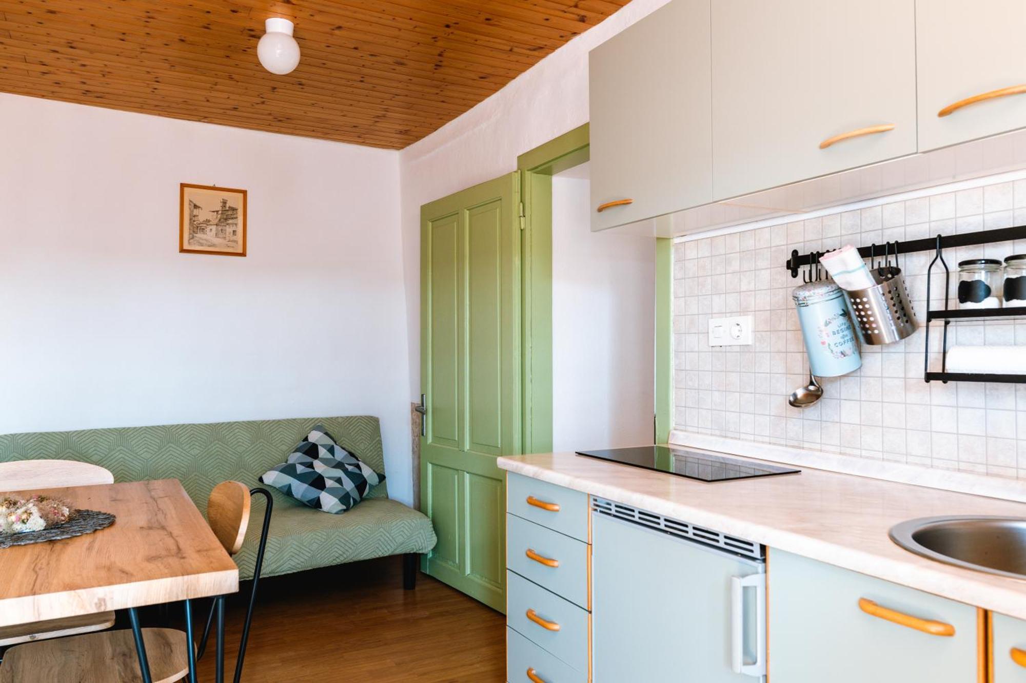 Apartment Valetovi Stanjel Ruang foto