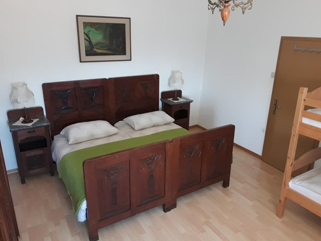 Apartment Valetovi Stanjel Bagian luar foto